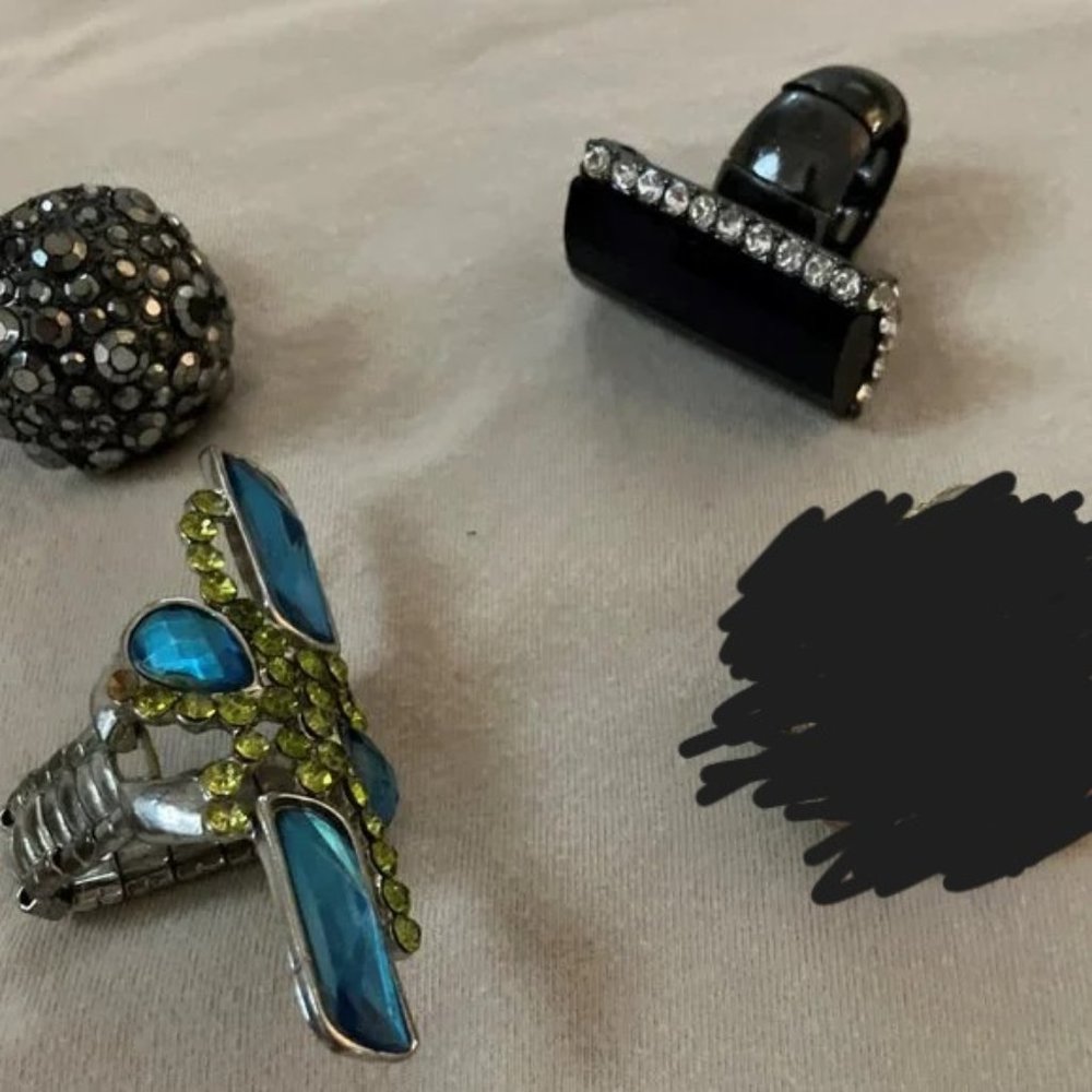 Rings - Picture 4 of 4